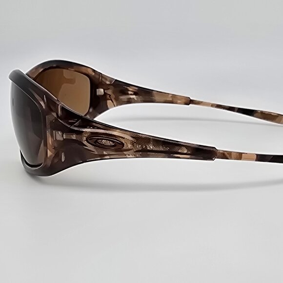 *SOLD* Oakley OO9091-03 Encounter Topaz Tortoise Frame Dark Bronze Lens Sunglass - Picture 3 of 14
